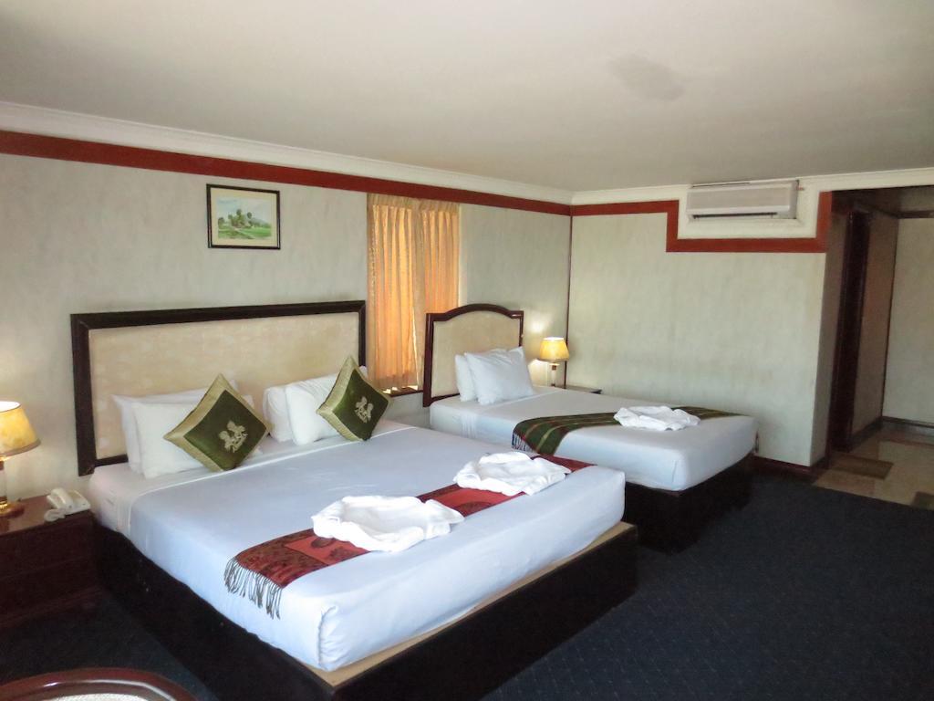 פנום פן Khmeroyal Hotel חדר תמונה